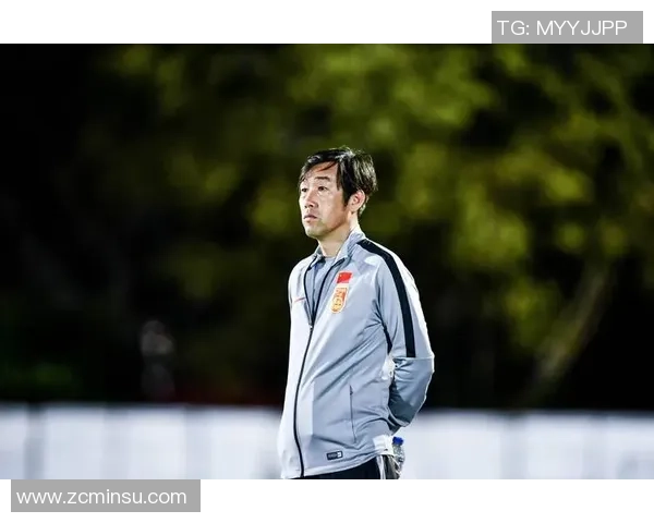 足球明星是否即将登陆中国赛场引发球迷热议与期待