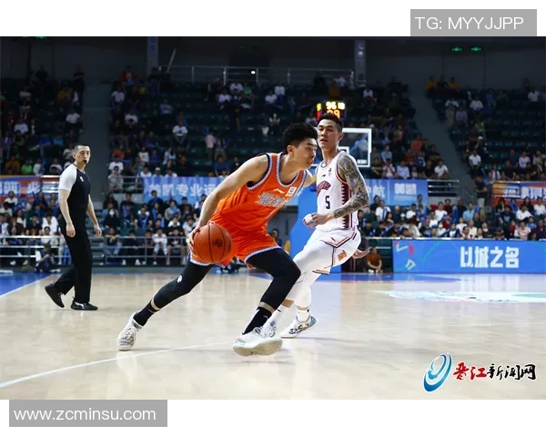 南京网球队反击之路:挑战与机遇并存的赛场故事 南京网球队反击之路:挑战与机遇并存的赛场故事