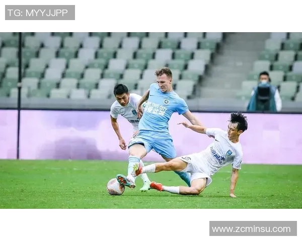 成都足球队在灵活性排行榜中荣登第十名展现出强劲实力与潜力 成都足球队在灵活性排行榜中荣登第十名展现出强劲实力与潜力