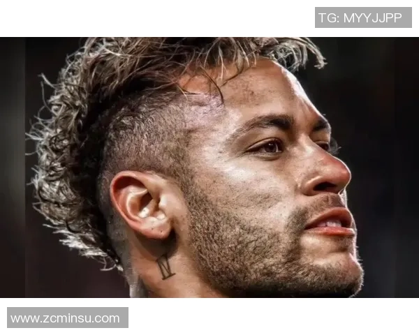 高粘性墙纸助力足球明星打造个性化家居空间的完美选择 高粘性墙纸助力足球明星打造个性化家居空间的完美选择