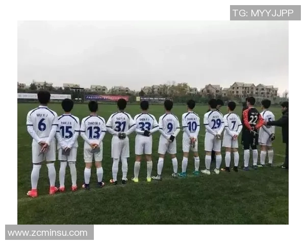 重庆足球队以62分领跑全国锦标赛积分榜展现强劲实力 重庆足球队以62分领跑全国锦标赛积分榜展现强劲实力